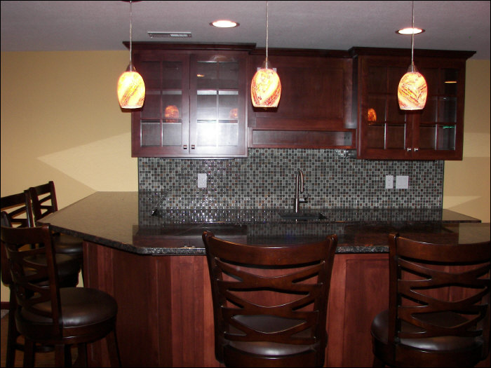 Colgate, WI basement wet bar construction