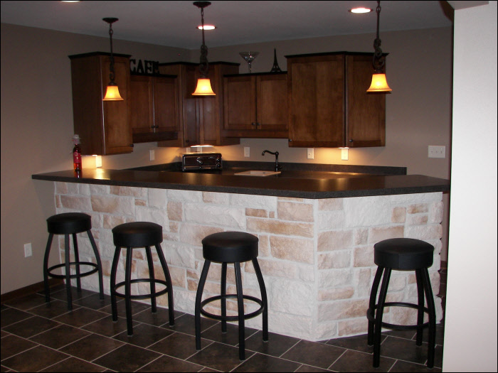 Modern wet bar construction