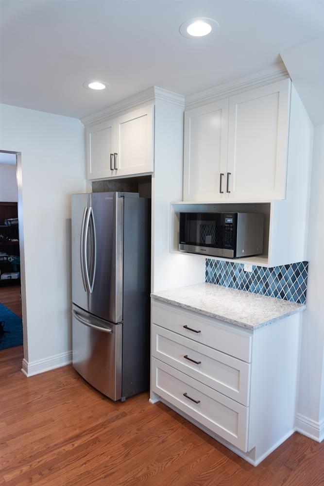 shorewood kitchen fridge
