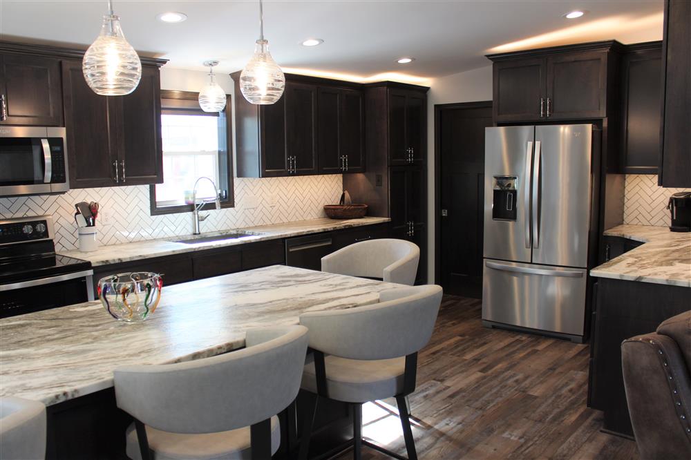 Updated kitchen in Germantown, Wisconsin